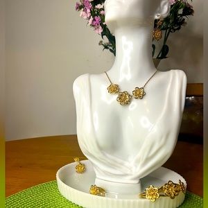 Brand New✨10K Gold Plated Jewelry Set